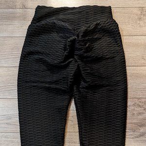 Black scrunch butt workout leggings , XS